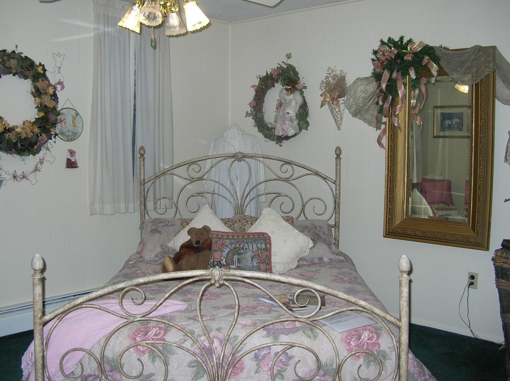 Angels' Keep Bed & Breakfast Коди Номер фото